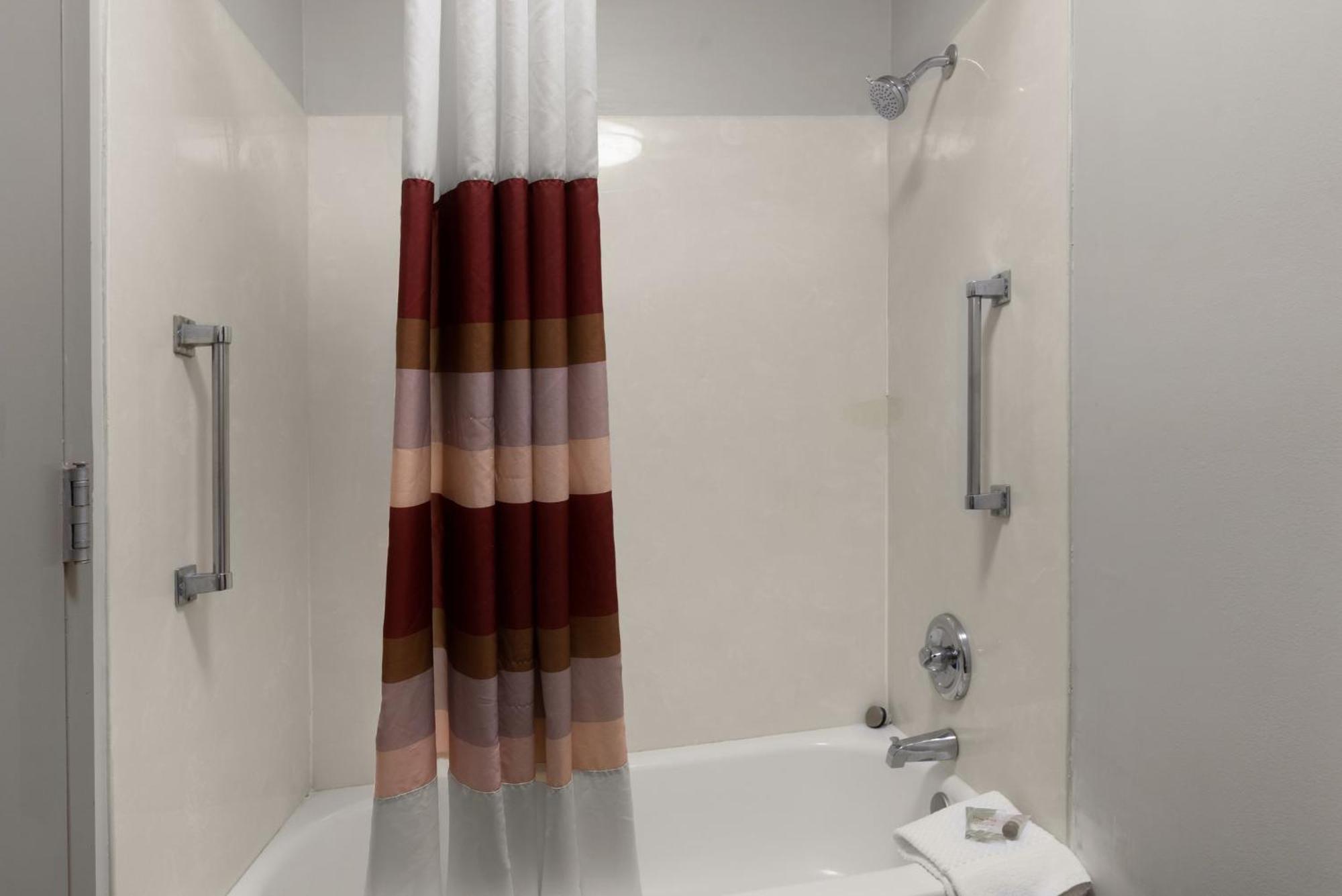 Red Roof Inn & Suites Savannah Airport Pooler Zewnętrze zdjęcie