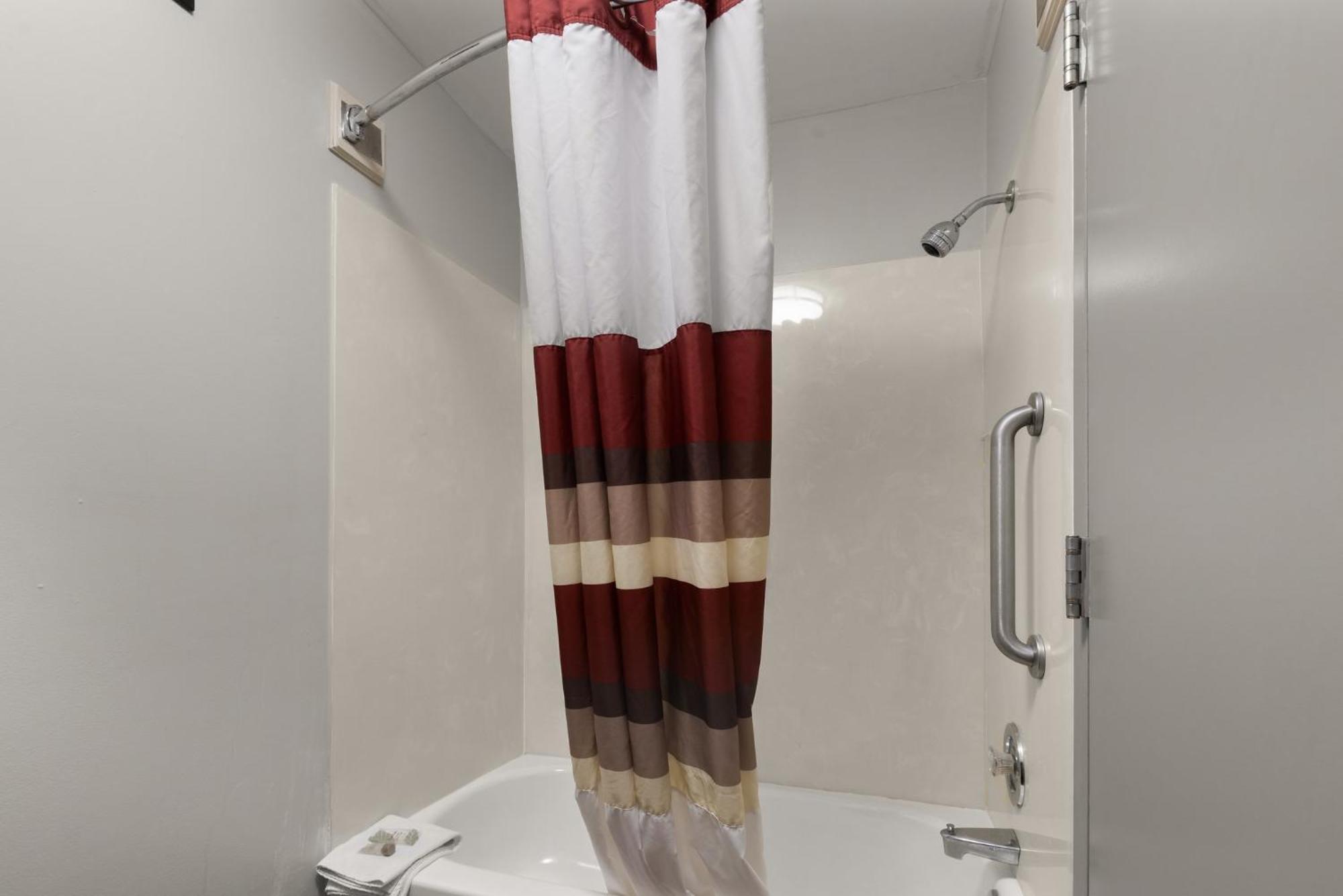 Red Roof Inn & Suites Savannah Airport Pooler Zewnętrze zdjęcie