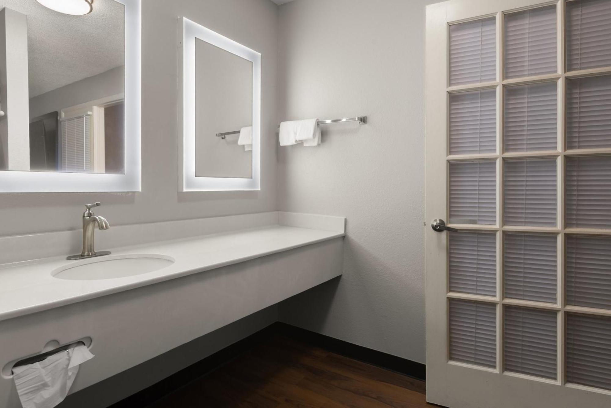 Red Roof Inn & Suites Savannah Airport Pooler Zewnętrze zdjęcie