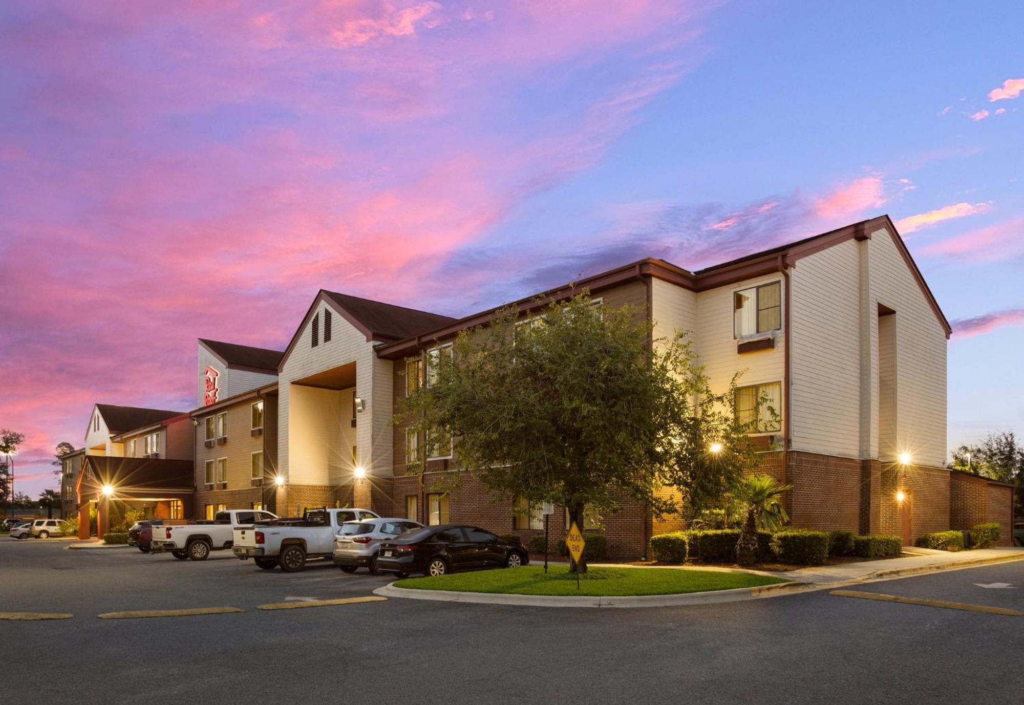 Red Roof Inn & Suites Savannah Airport Pooler Zewnętrze zdjęcie