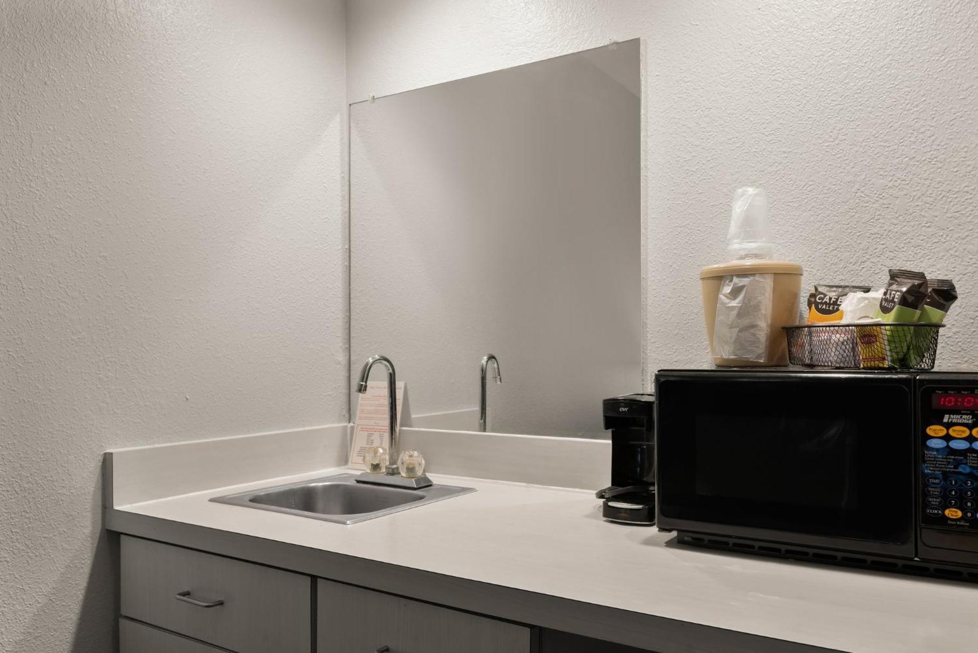 Red Roof Inn & Suites Savannah Airport Pooler Zewnętrze zdjęcie