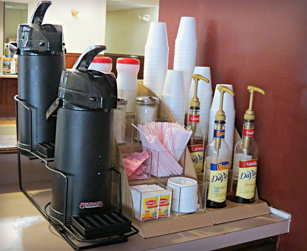 Red Roof Inn & Suites Savannah Airport Pooler Zewnętrze zdjęcie